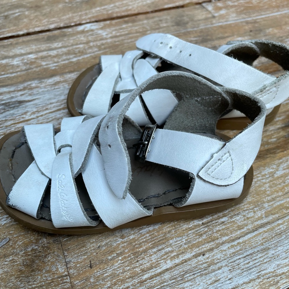 Salt Water Sandals white baby size 5